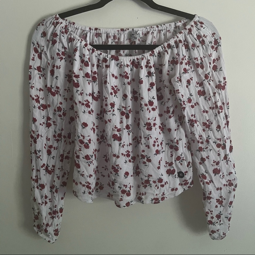 NWT Hollister Off the Shoulder Floral Top